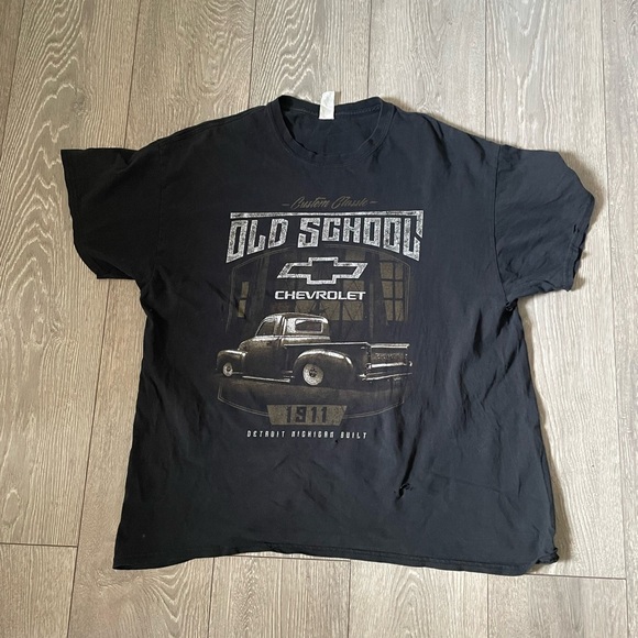 Gildan Other - Old School Chevrolet Tee